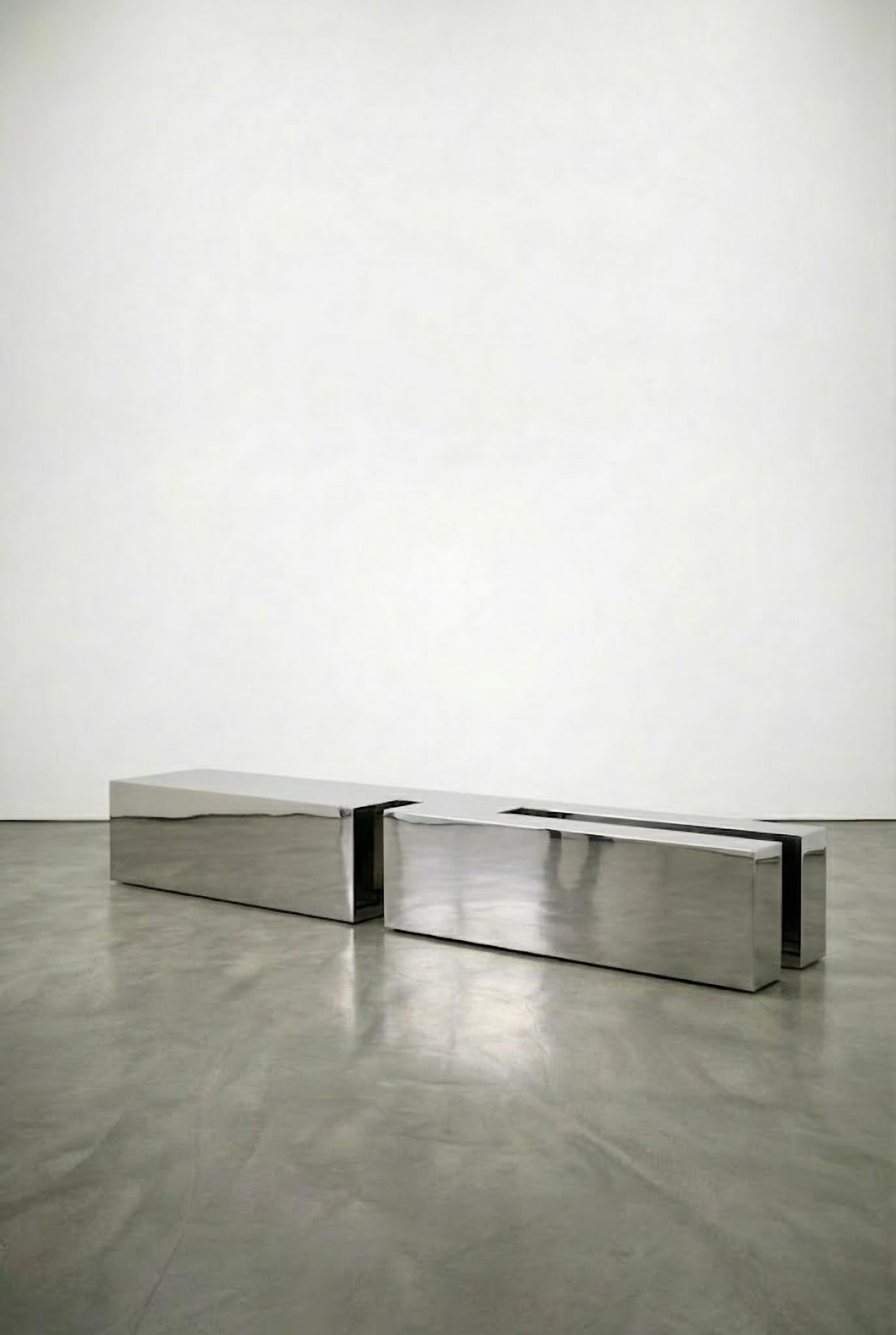 https://a.1stdibscdn.com/untitled-lv-stainless-steel-coffee-table-by-pietro-franceschini-for-sale-picture-8/f_12192/f_491632421773153913155/Untitled_LV_4c_Pietro_Franceschini_master.jpeg