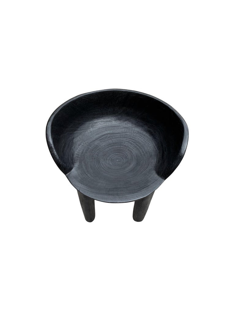 https://a.1stdibscdn.com/sculptural-mango-wood-chair-burnt-finish-modern-organic-for-sale-picture-5/f_58812/f_295534921657715122772/Untitled_design_15__master.jpg?width=768