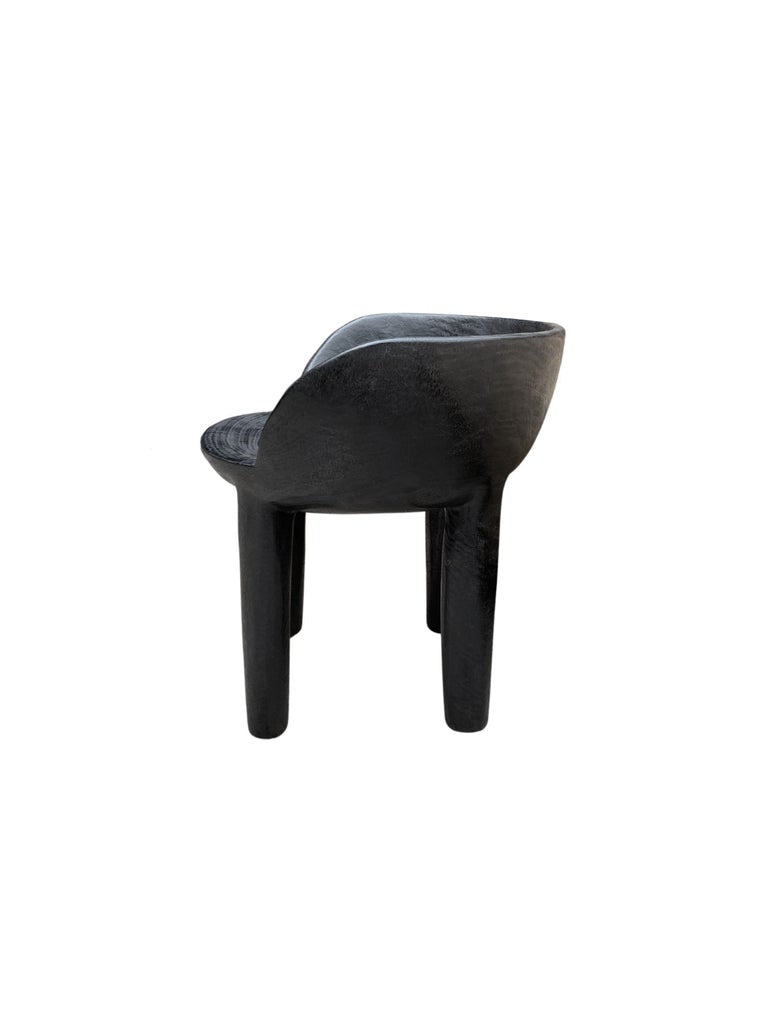 https://a.1stdibscdn.com/sculptural-mango-wood-chair-burnt-finish-modern-organic-for-sale-picture-4/f_58812/f_295534921657715122290/Untitled_design_16__master.jpg?width=768