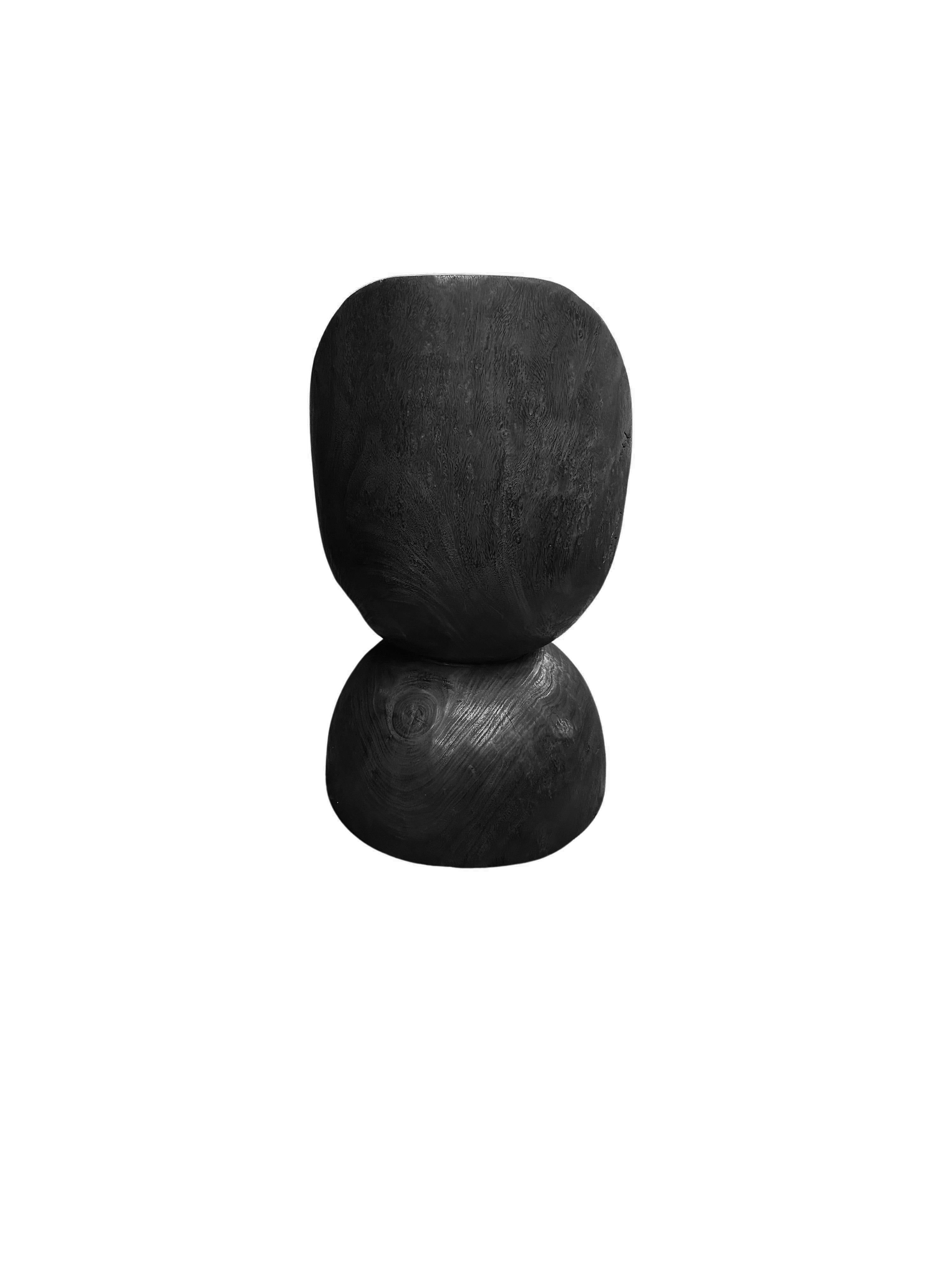 https://a.1stdibscdn.com/sculptural-chair-carved-from-solid-suar-wood-modern-organic-for-sale-picture-6/f_58812/f_432151221737279815788/Untitled_design_2025_01_18T223730_119_master.jpg