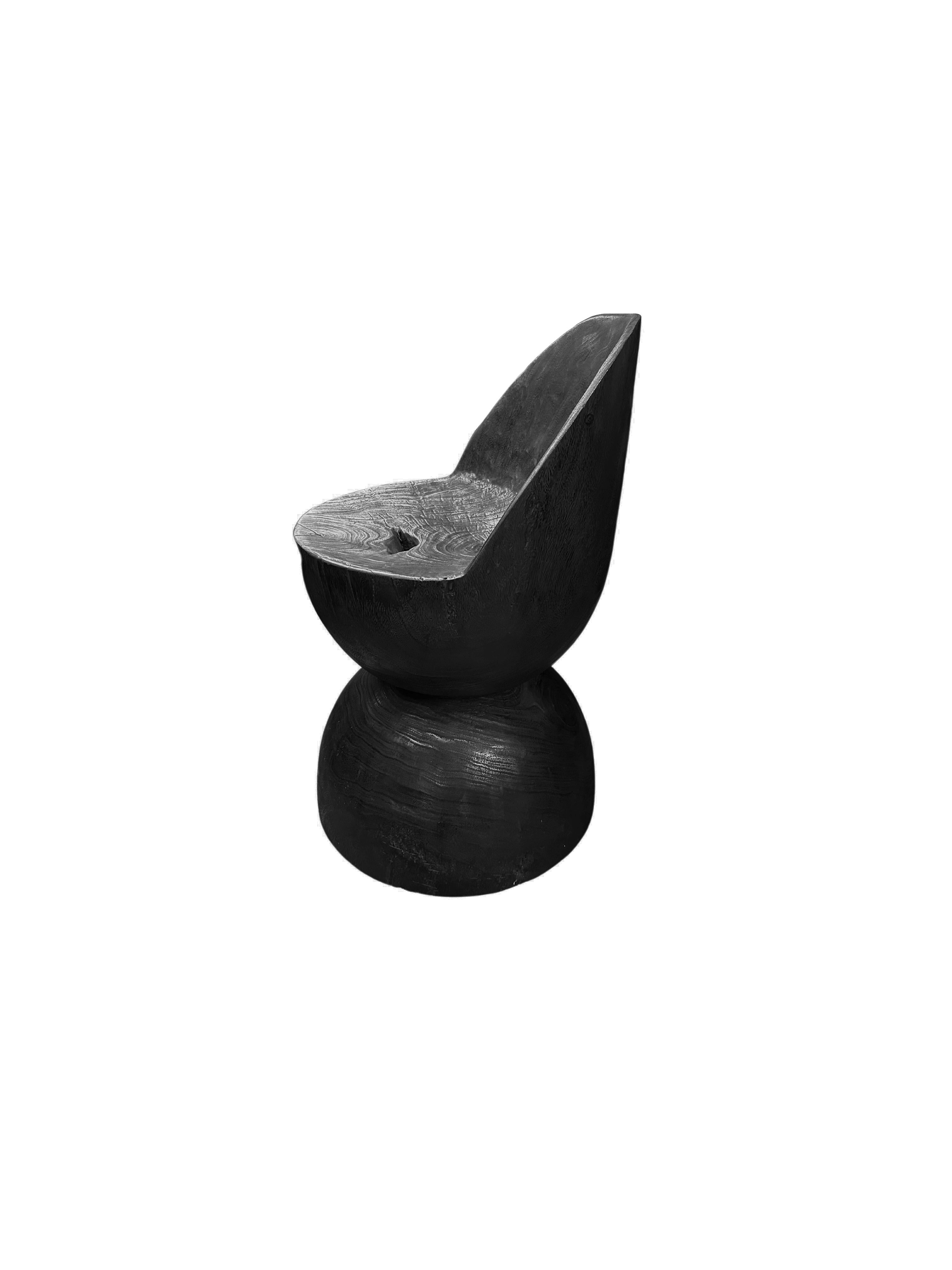 https://a.1stdibscdn.com/sculptural-chair-carved-from-solid-suar-wood-modern-organic-for-sale-picture-4/f_58812/f_432151221737279816000/Untitled_design_2025_01_18T232810_082_master.jpg