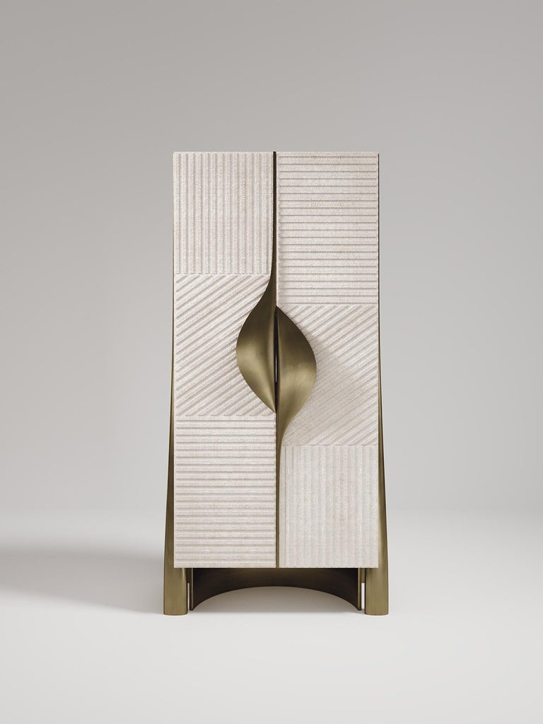 https://a.1stdibscdn.com/shagreen-vanity-cabinet-with-bronze-patina-brass-details-by-ry-augousti-for-sale-picture-2/f_45491/f_294306421656996541642/VANITY_D1_1A_master.jpg?width=768