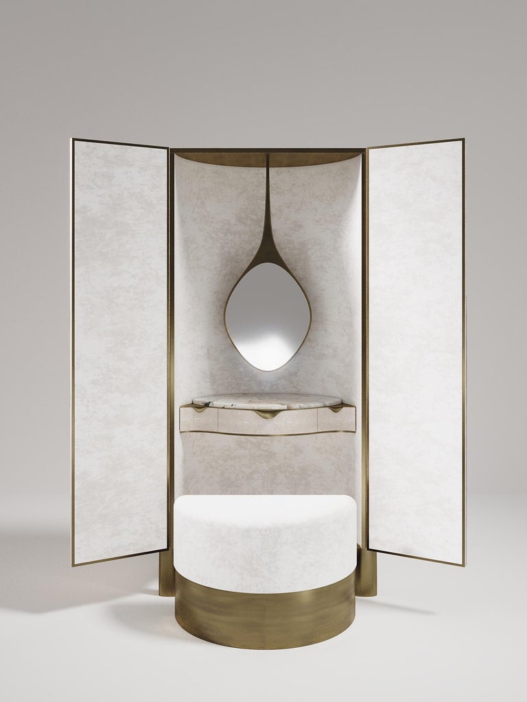 https://a.1stdibscdn.com/shagreen-vanity-cabinet-with-bronze-patina-brass-details-by-ry-augousti-for-sale-picture-3/f_45491/f_294306421656996542011/VANITY_D1_1B_master.jpg?width=768