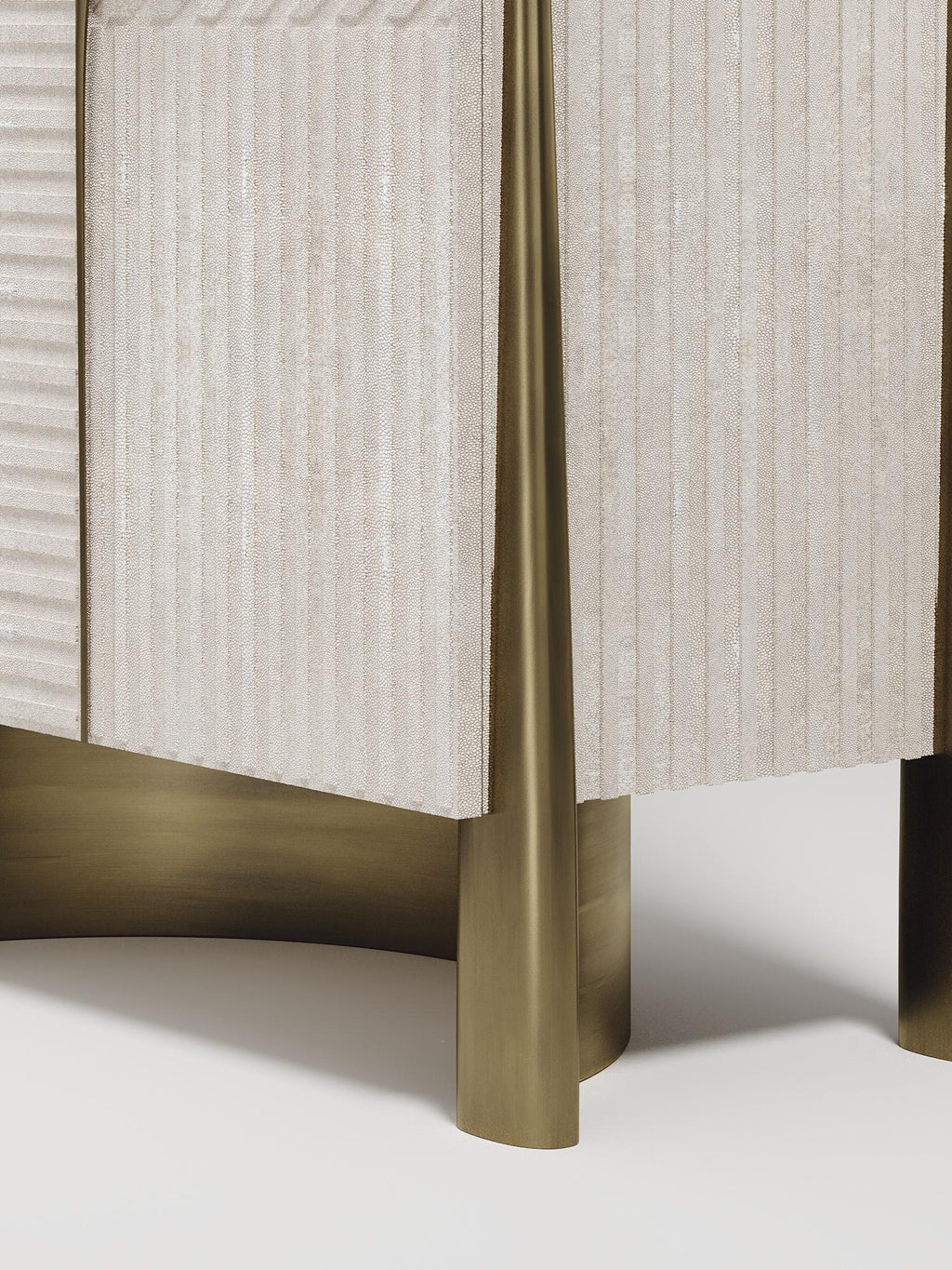 https://a.1stdibscdn.com/shagreen-vanity-cabinet-with-bronze-patina-brass-details-by-ry-augousti-for-sale-picture-6/f_45491/f_294305521656995793224/VANITY_D1_3A_master.jpg