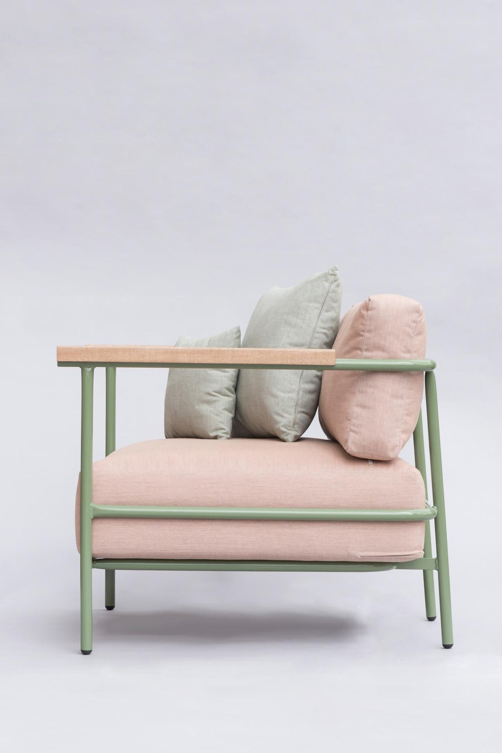https://a.1stdibscdn.com/av-mexico-armchair-powder-coated-metal-and-fabric-contemporary-mexican-design-for-sale/f_38111/f_192677621595373981757/VERANO_FONDO_GRIS_5_master.jpg