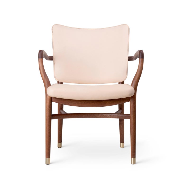 https://a.1stdibscdn.com/vilhelm-lauritzen-vla61-chair-in-eucalyptus-and-leather-for-carl-hansen-son-for-sale-picture-4/f_14472/f_360720621694441633349/VLA61_mahogany_oil_Sif90_front_master.jpg?width=768