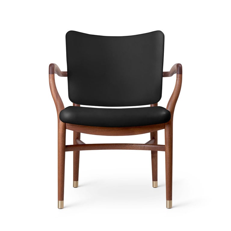 https://a.1stdibscdn.com/vilhelm-lauritzen-vla61-chair-in-eucalyptus-and-leather-for-carl-hansen-son-for-sale-picture-2/f_14472/f_360720621694441083902/VLA61_mahogany_oil_sif98_front_master.jpg?width=768