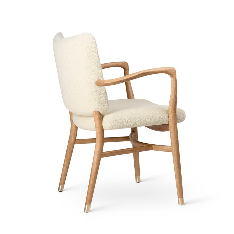 https://a.1stdibscdn.com/vilhelm-lauritzen-vla61-chair-in-oak-oil-and-fabric-for-carl-hansen-son-for-sale-picture-2/f_14472/f_360711021694183002481/VLA61_oak_oil_baru0410_back_master.jpg?width=768