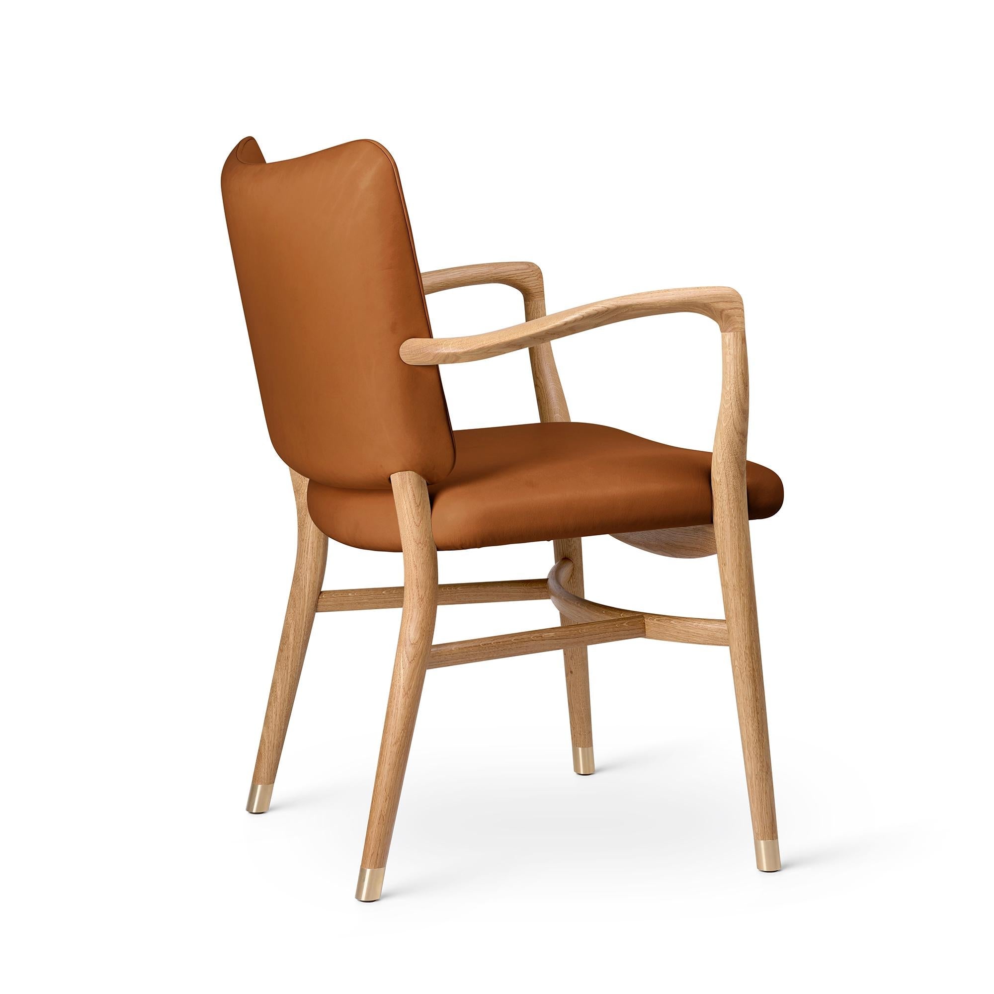 https://a.1stdibscdn.com/vilhelm-lauritzen-vla61-chair-in-oak-oil-and-leather-for-carl-hansen-son-for-sale-picture-2/f_14472/f_360700121694180699164/VLA61_oak_oil_sif95_back_master.jpg