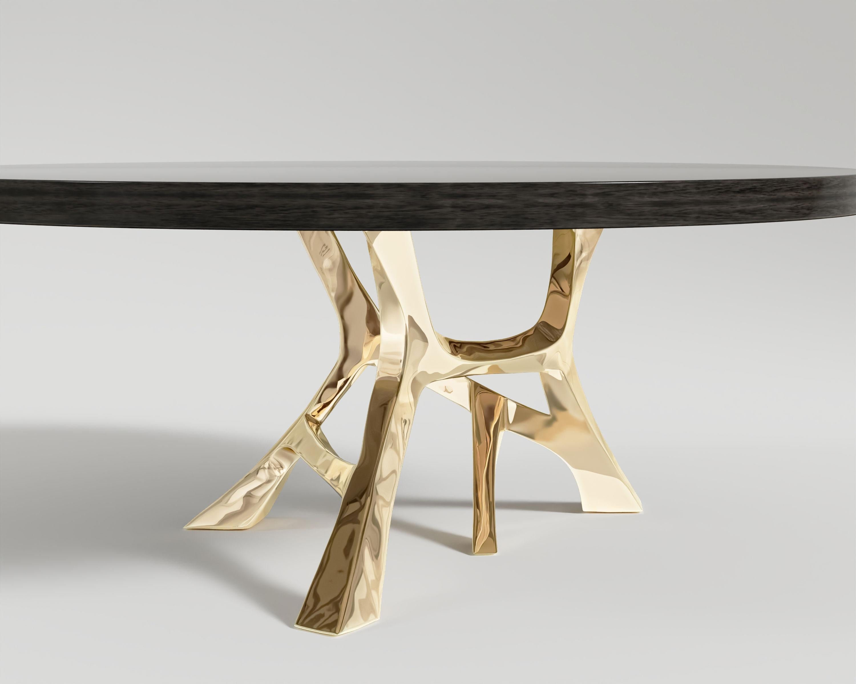 https://a.1stdibscdn.com/vena-round-polished-bronze-dining-table-by-palena-furniture-for-sale-picture-4/f_12192/f_484110721768919066276/Vena_Round_Dining_Table_Polished_Bronze_Black_Lacquer_Top_4__master.jpg