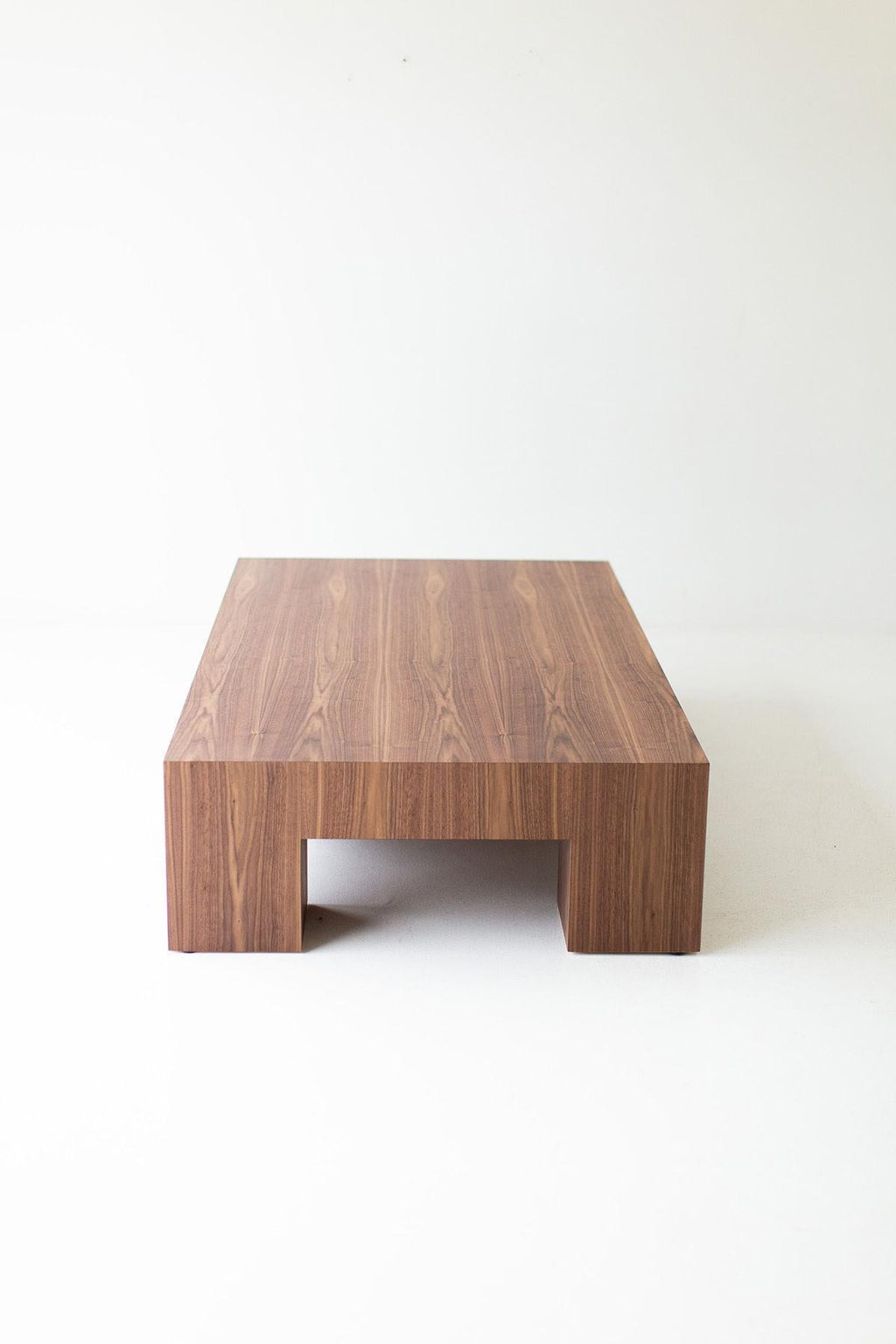 https://a.1stdibscdn.com/bertu-coffee-tables-mondo-walnut-coffee-table-large-for-sale-picture-9/f_9720/f_405887121720723702405/W0695933_master.jpg