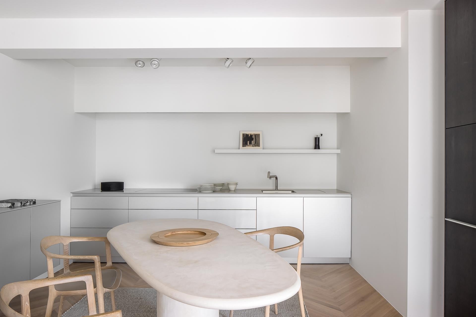 https://a.1stdibscdn.com/asami-dining-table-by-kasanai-for-sale-picture-7/f_12192/f_391074921712085906091/_W0I0218_HDR_master.jpg