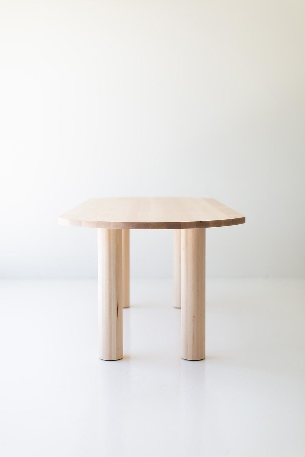 https://a.1stdibscdn.com/cava-modern-oval-dining-table-for-sale-picture-9/f_9720/f_359458521693930284872/W3894774_master.jpg