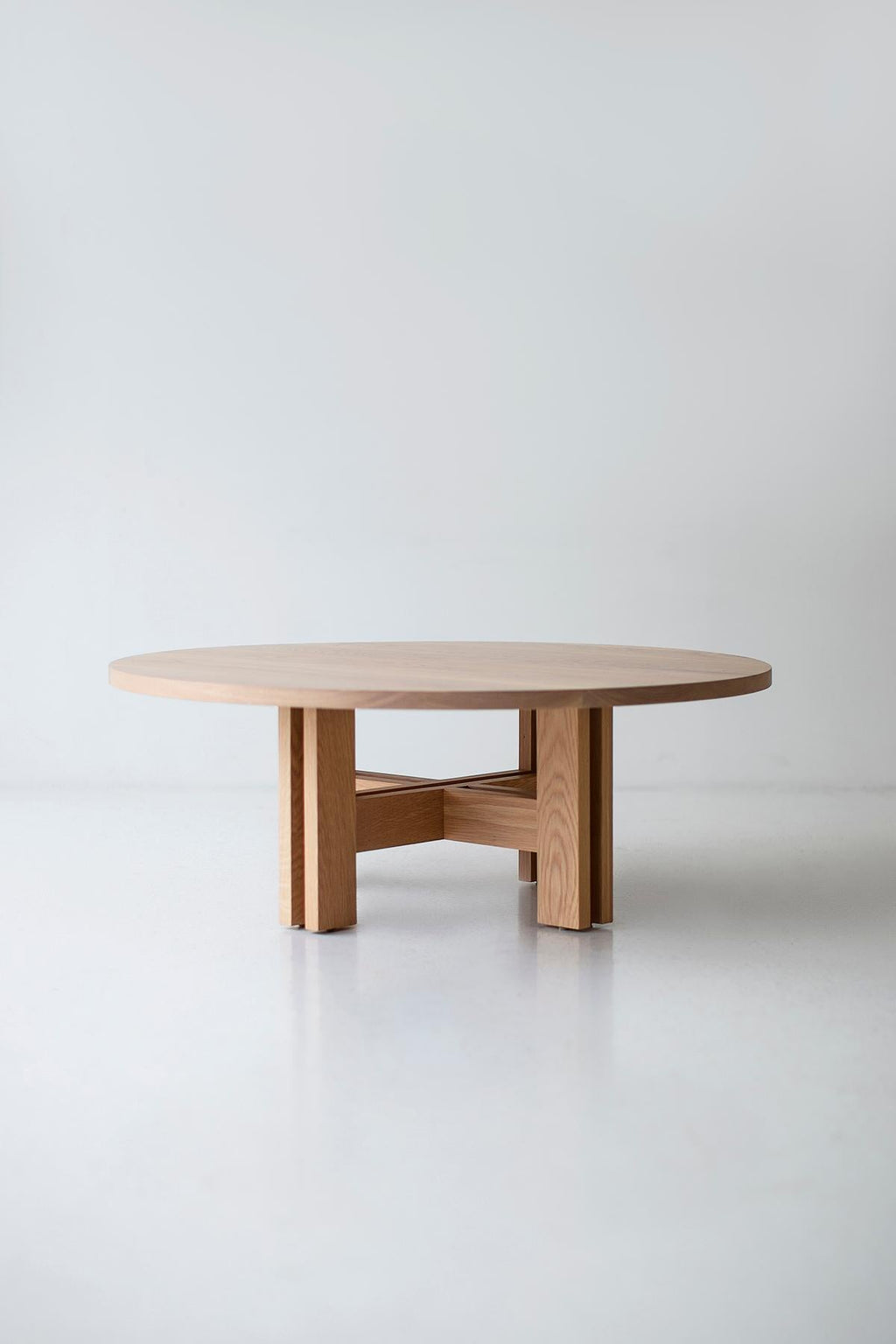 https://a.1stdibscdn.com/bertu-coffee-tables-white-oak-coffee-table-round-the-genesis-bleached-oak-for-sale-picture-10/f_9720/f_437494721740155587570/W6425668__master.jpg