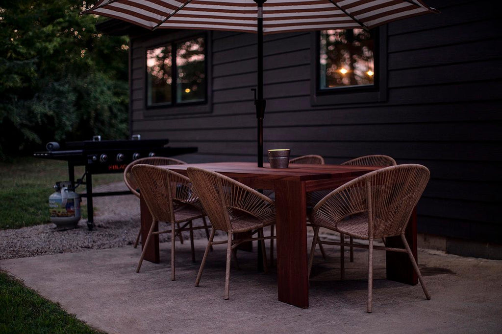 https://a.1stdibscdn.com/bertu-patio-furniture-chile-slatted-top-dining-table-mahogany-teak-oil-for-sale-picture-10/f_9720/f_473911321762352608719/W9538163_master.jpeg