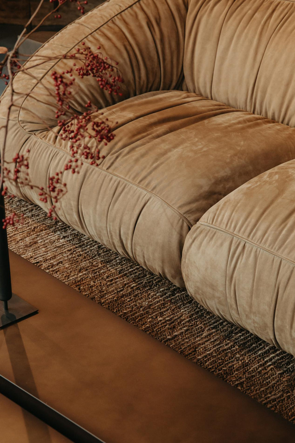 https://a.1stdibscdn.com/moss-modular-sofa-c004-nabuk-col-marron-for-sale-picture-7/f_95332/f_481352121767108052636/WANTINTERIOR_31OKT_8121_124_124_master.jpg