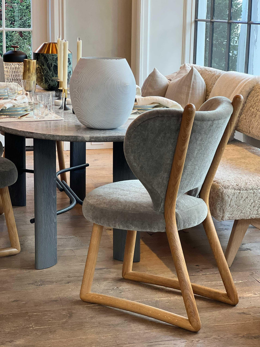 https://a.1stdibscdn.com/polus-002-chair-in-ecorce-gray-by-pierre-augustin-rose-for-sale-picture-6/f_9409/f_444283821744128917176/WLOR18_7f4f2620_7958_4bd5_a61d_15494b5936fe_master.jpg