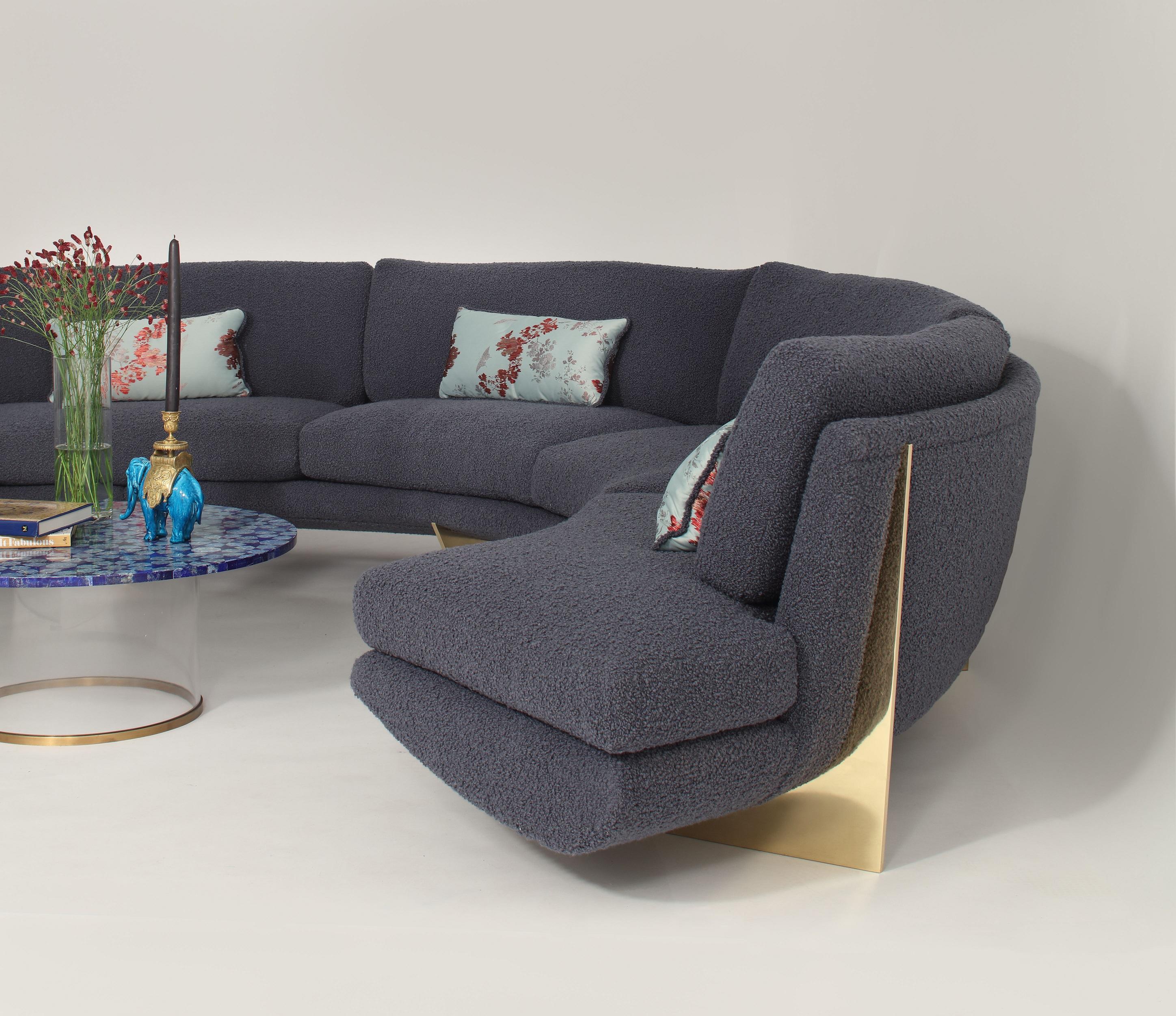 https://a.1stdibscdn.com/georgis-mirgorodsky-custom-whalebone-sofa-with-removable-ottoman-usa-2017-for-sale-picture-5/f_7813/f_408557821722364043544/WTG_01_EE_01_master.jpg