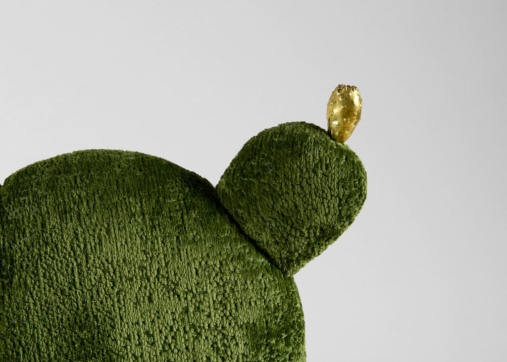 https://a.1stdibscdn.com/georgis-mirgorodsky-le-nopal-marquise-armchair-united-states-2022-for-sale-picture-3/f_7813/f_416548821727380216729/WTG_19G_30273_master.jpg