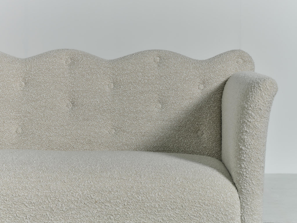 https://a.1stdibscdn.com/wavy-back-sofa-upholstered-in-lelievre-wool-boucle-for-sale-picture-10/f_22593/f_486201321770049896060/Wavy_Back_Sofa_0151_11_25_master.jpg