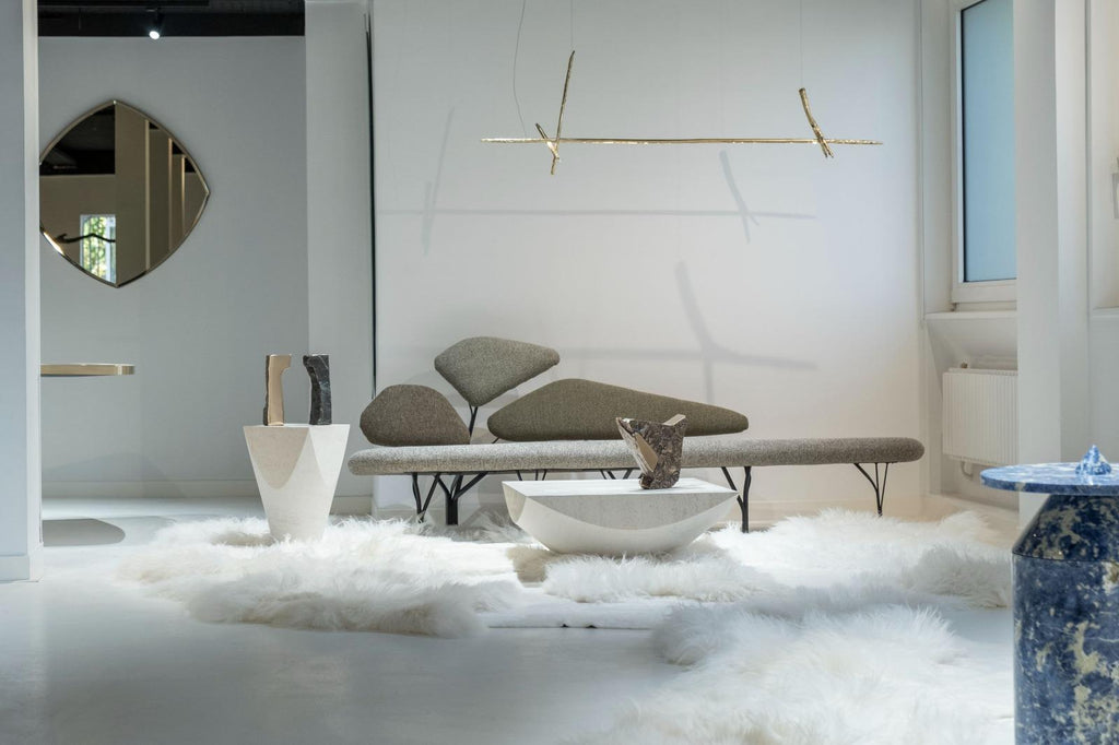 https://a.1stdibscdn.com/green-borghese-sofa-noe-duchaufour-lawrance-for-sale-picture-5/f_12192/f_347940821686858748833/WhatsApp_Image_2021_10_29_at_9_37_04_PM_master.jpeg