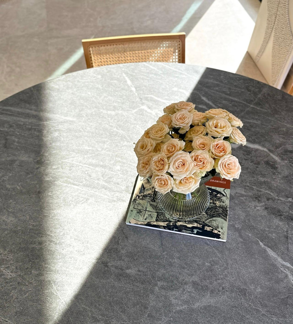 https://a.1stdibscdn.com/blue-porcelain-dining-table-marble-dining-room-table-custom-marble-table-for-sale-picture-6/f_91932/f_424184921732265766796/WhatsApp_Image_2024_11_22_at_11_48_47_3__master.jpeg