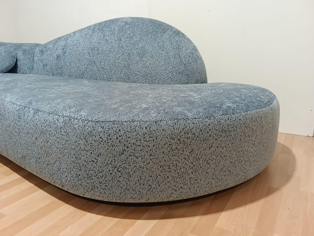 https://a.1stdibscdn.com/illusion-curved-corner-sofa-in-soft-alpaca-velvet-for-sale-picture-6/f_27693/f_449696121747027171651/WhatsApp_Image_2025_03_03_at_17_00_20_master.jpeg