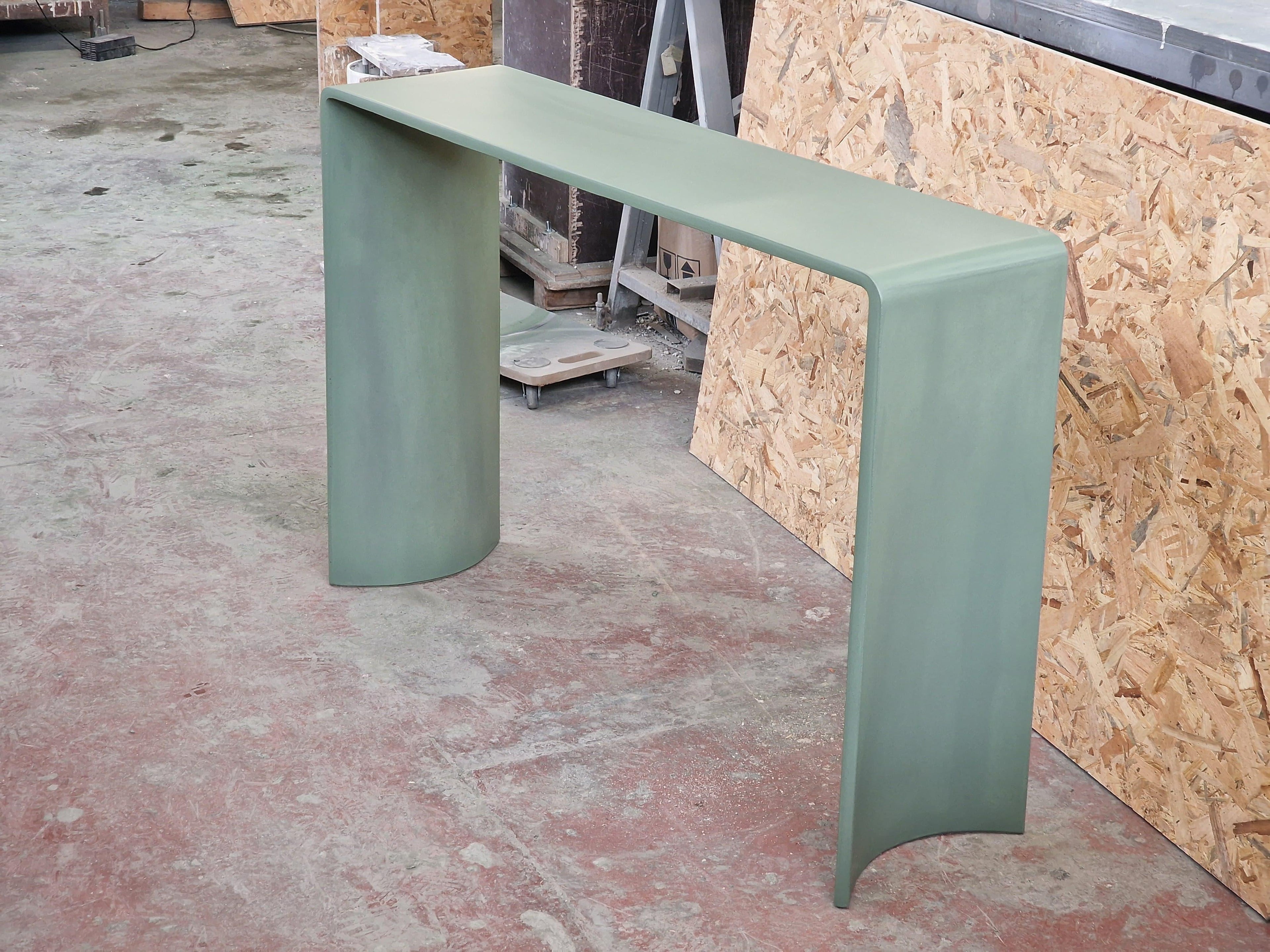 https://a.1stdibscdn.com/21st-century-tadao-alto-concrete-console-green-fir-cement-color-special-edition-for-sale-picture-3/f_38941/f_440221421741859026714/WhatsApp_Image_2025_03_13_at_09_50_04_master.jpeg
