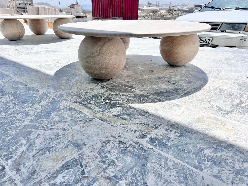 https://a.1stdibscdn.com/italian-travertine-coffee-table-natural-stone-end-table-side-table-for-sale-picture-4/f_91932/f_448663721746260872944/WhatsApp_Image_2025_04_22_at_13_50_51_1__master.jpeg
