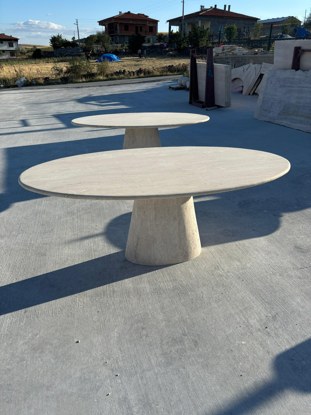 https://a.1stdibscdn.com/modern-ellips-italian-travertine-dining-table-natural-marble-kitchen-table-for-sale-picture-2/f_91932/f_453973721749559270421/WhatsApp_Image_2025_05_07_at_14_23_23_master.jpeg