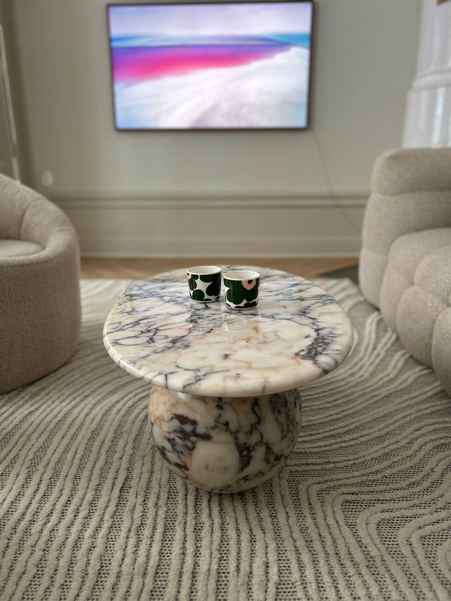 https://a.1stdibscdn.com/modern-calacatta-viola-marble-coffee-table-living-room-end-table-side-table-for-sale-picture-2/f_91932/f_449129221746626752545/WhatsApp_Image_2025_05_07_at_15_43_24_1_1__master.jpeg