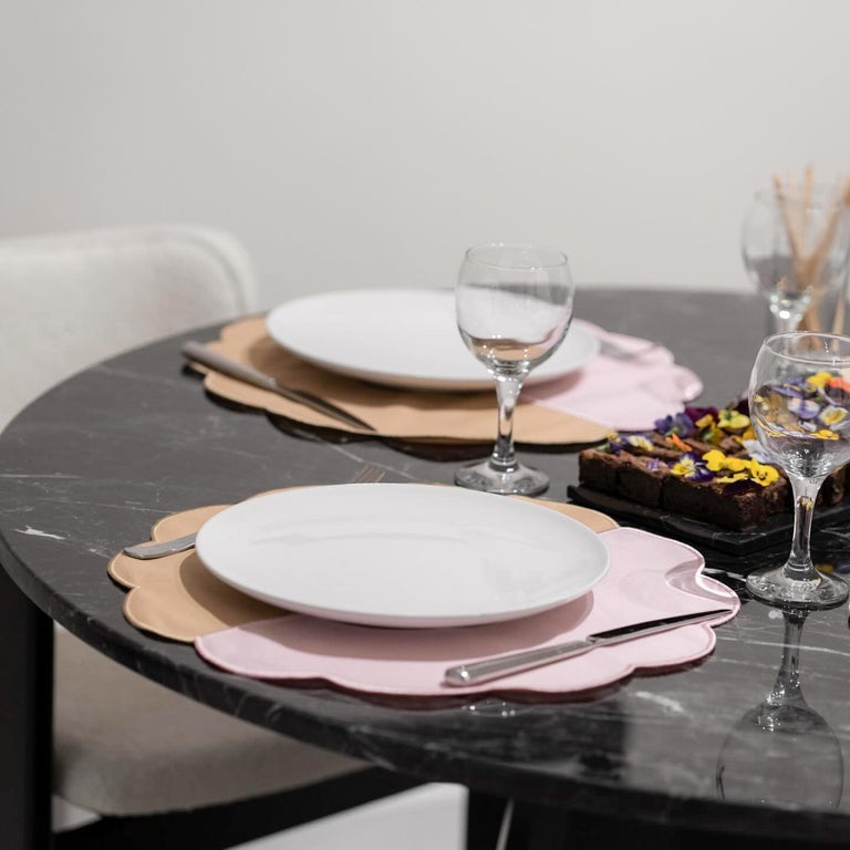 https://a.1stdibscdn.com/alexander-black-marble-dining-table-marble-top-wood-base-for-sale-picture-6/f_91932/f_450164821747211763047/WhatsApp_Image_2025_05_13_at_17_24_10_4__master.jpeg?width=768