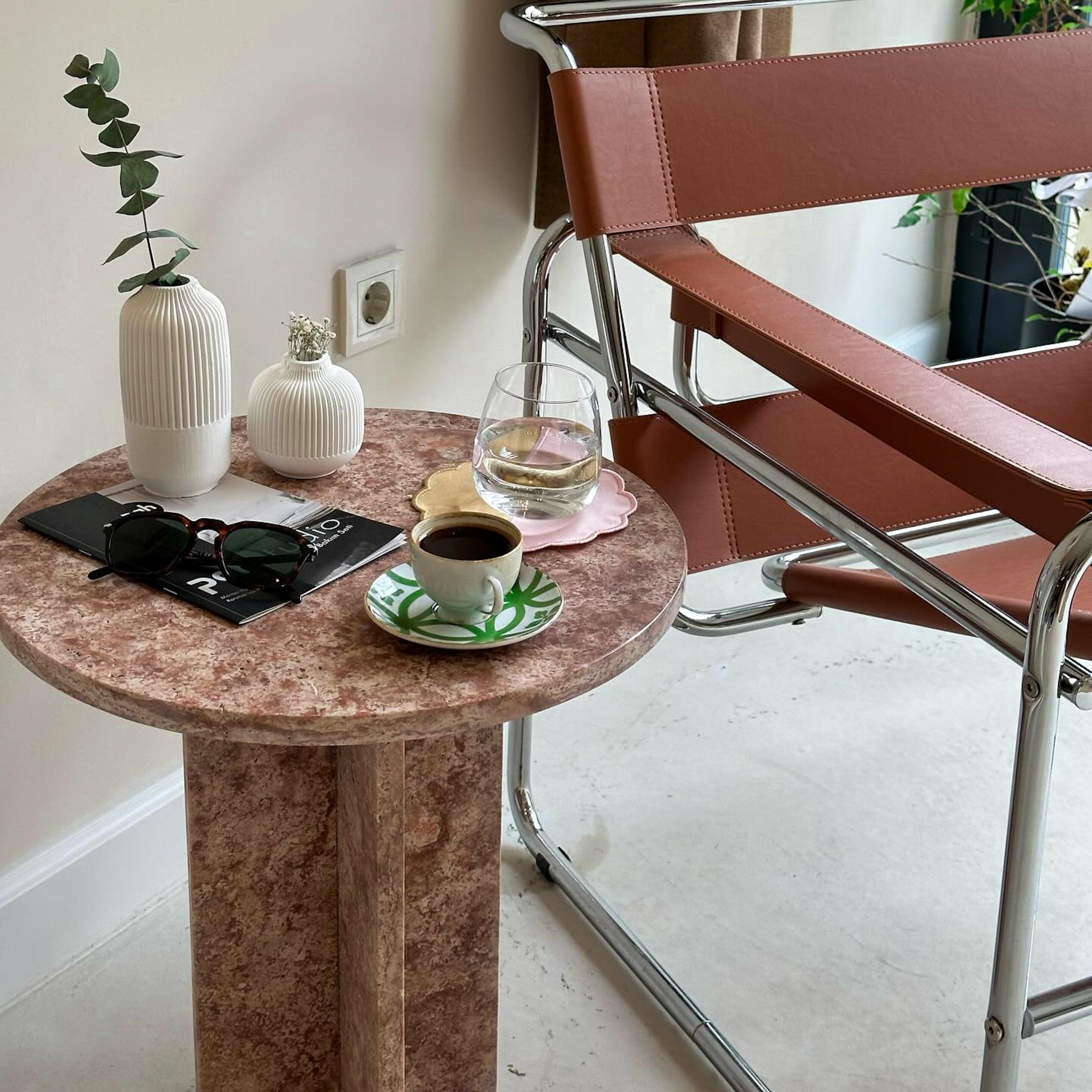 https://a.1stdibscdn.com/red-travertine-coffee-table-red-marble-side-table-marble-end-table-for-sale-picture-6/f_91932/f_450227821747233900746/WhatsApp_Image_2025_05_14_at_17_40_27_6__master.jpeg