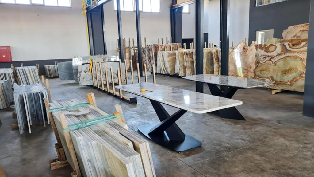 https://a.1stdibscdn.com/onyx-marble-dining-table-translucent-marble-dining-table-marble-dining-table-for-sale-picture-8/f_91932/f_450886821747661283232/WhatsApp_Image_2025_05_19_at_16_27_29_1__master.jpeg