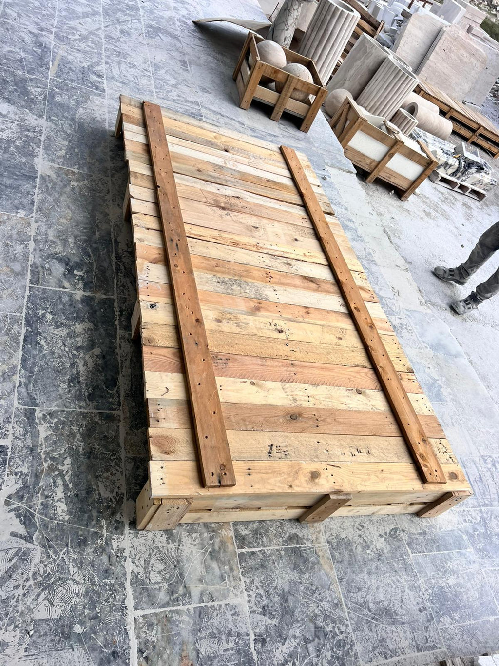 https://a.1stdibscdn.com/modern-oval-calacatta-viola-dining-table-handmade-natural-stone-kitchen-table-for-sale-picture-7/f_91932/f_451999121748352283846/WhatsApp_Image_2025_05_26_at_23_40_28_master.jpeg