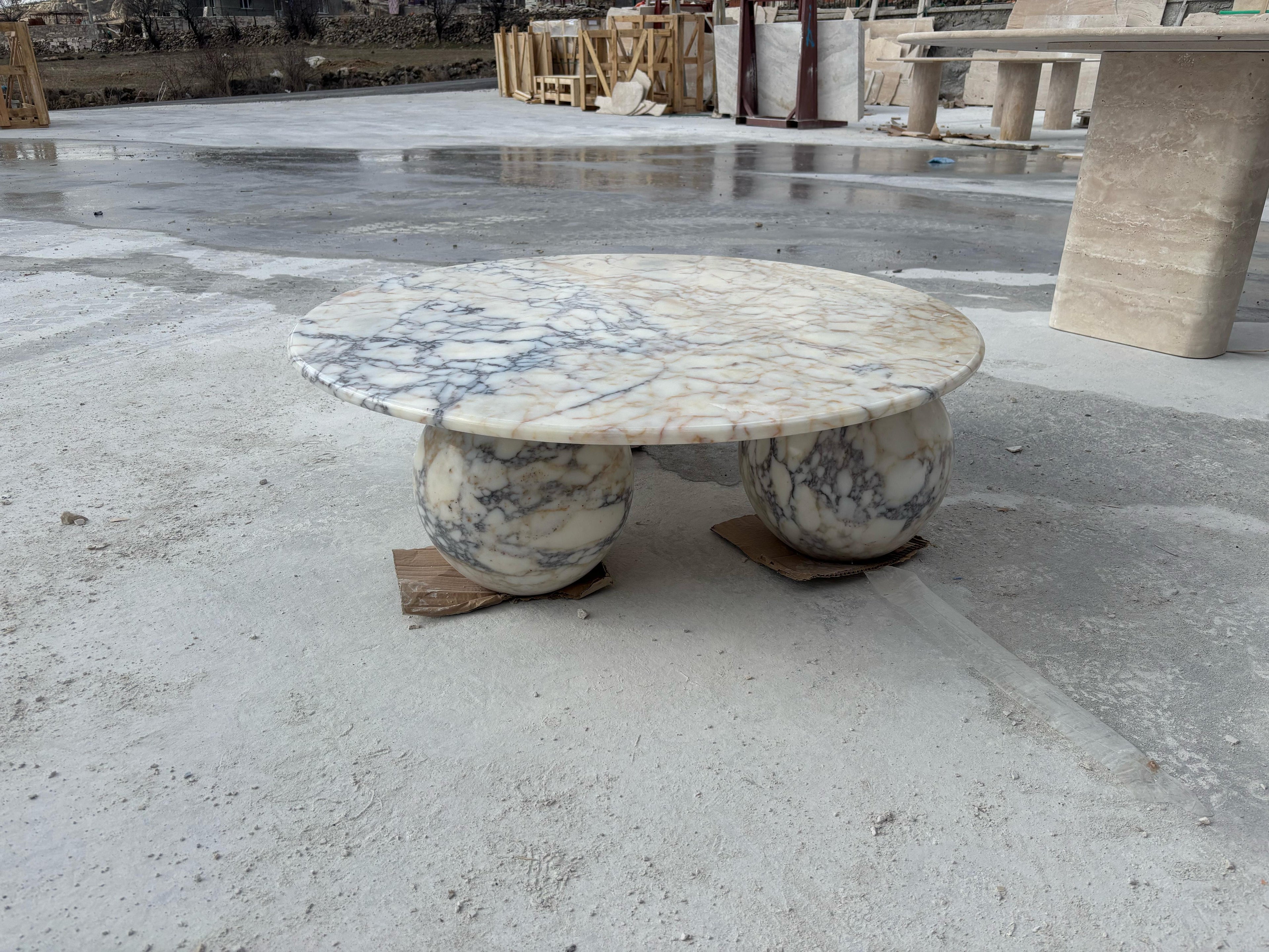 https://a.1stdibscdn.com/italian-calacatta-viola-stone-marble-handmade-living-room-coffee-table-for-sale-picture-5/f_91932/f_454243821749733437404/WhatsApp_Image_2025_06_12_at_13_02_20_master.jpeg