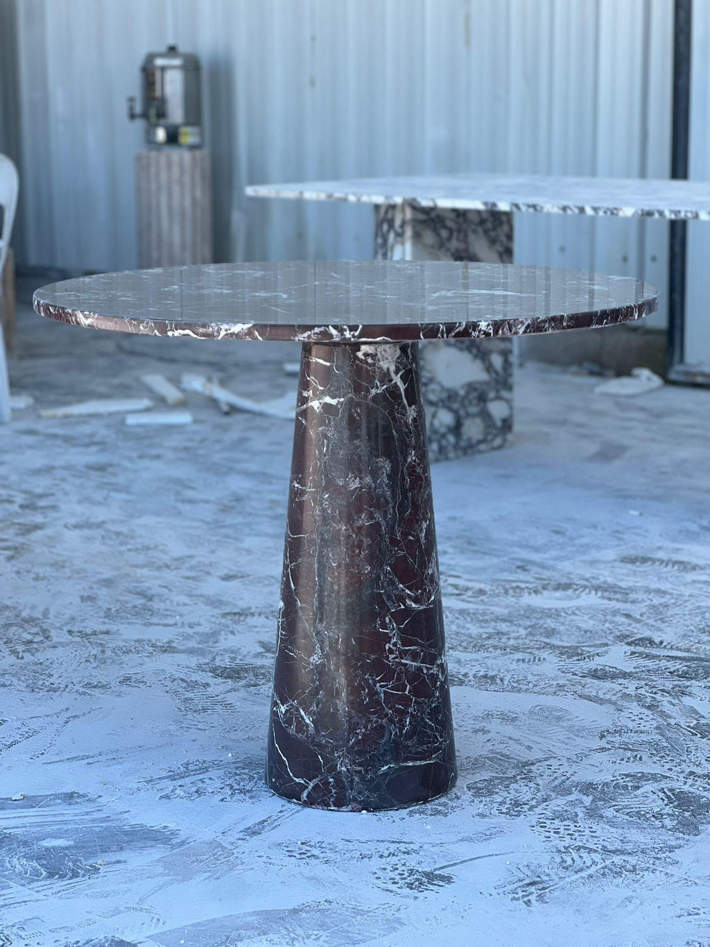 https://a.1stdibscdn.com/modern-rosso-levanto-marble-dining-table-handmade-italy-marble-table-for-sale-picture-4/f_91932/f_457927521752052799712/WhatsApp_Image_2025_06_25_at_14_53_52_3__master.jpeg