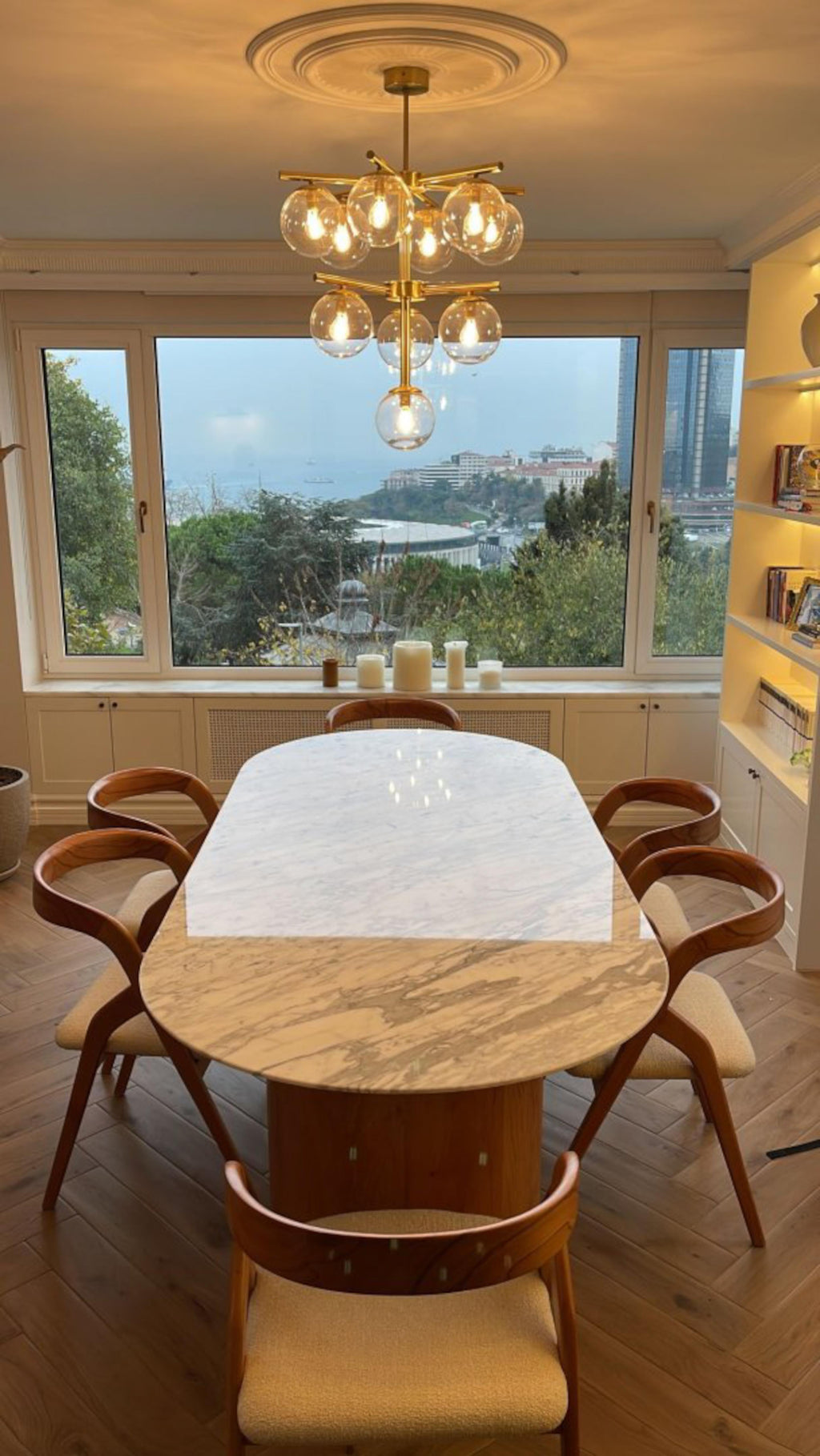 https://a.1stdibscdn.com/white-carrara-marble-dining-table-white-marble-dinner-table-for-sale-picture-8/f_91932/f_456319821751017405039/WhatsApp_Image_2025_06_27_at_12_36_08_6__master.jpeg