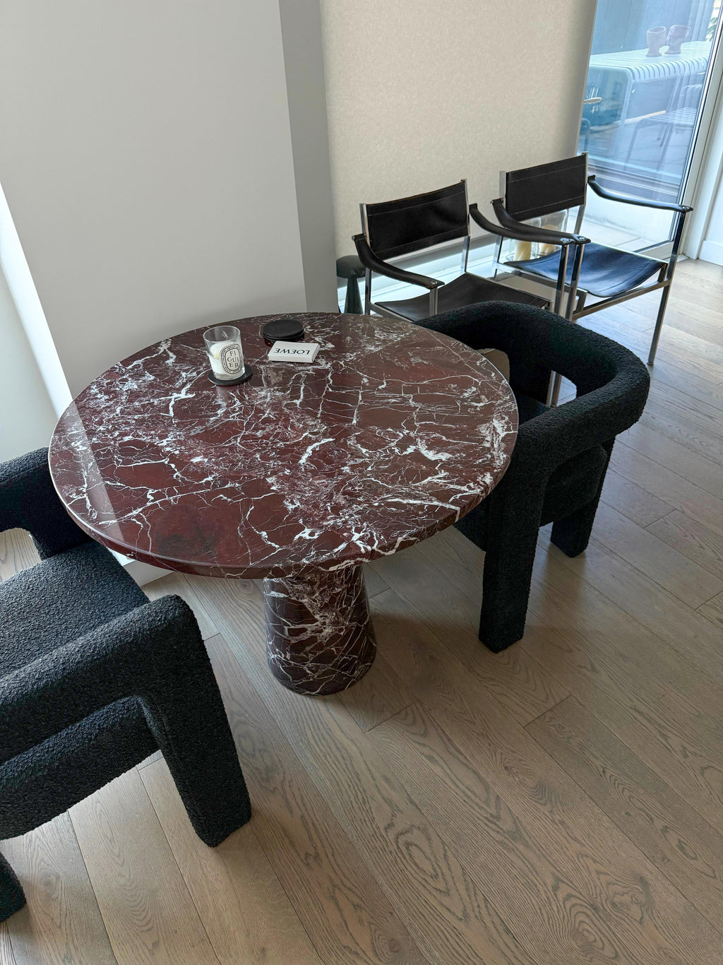 https://a.1stdibscdn.com/rosso-levanto-red-fully-marble-dining-table-round-marble-table-round-red-table-for-sale-picture-4/f_91932/f_461021321754058445950/WhatsApp_Image_2025_08_01_at_17_14_17_2__master.jpeg