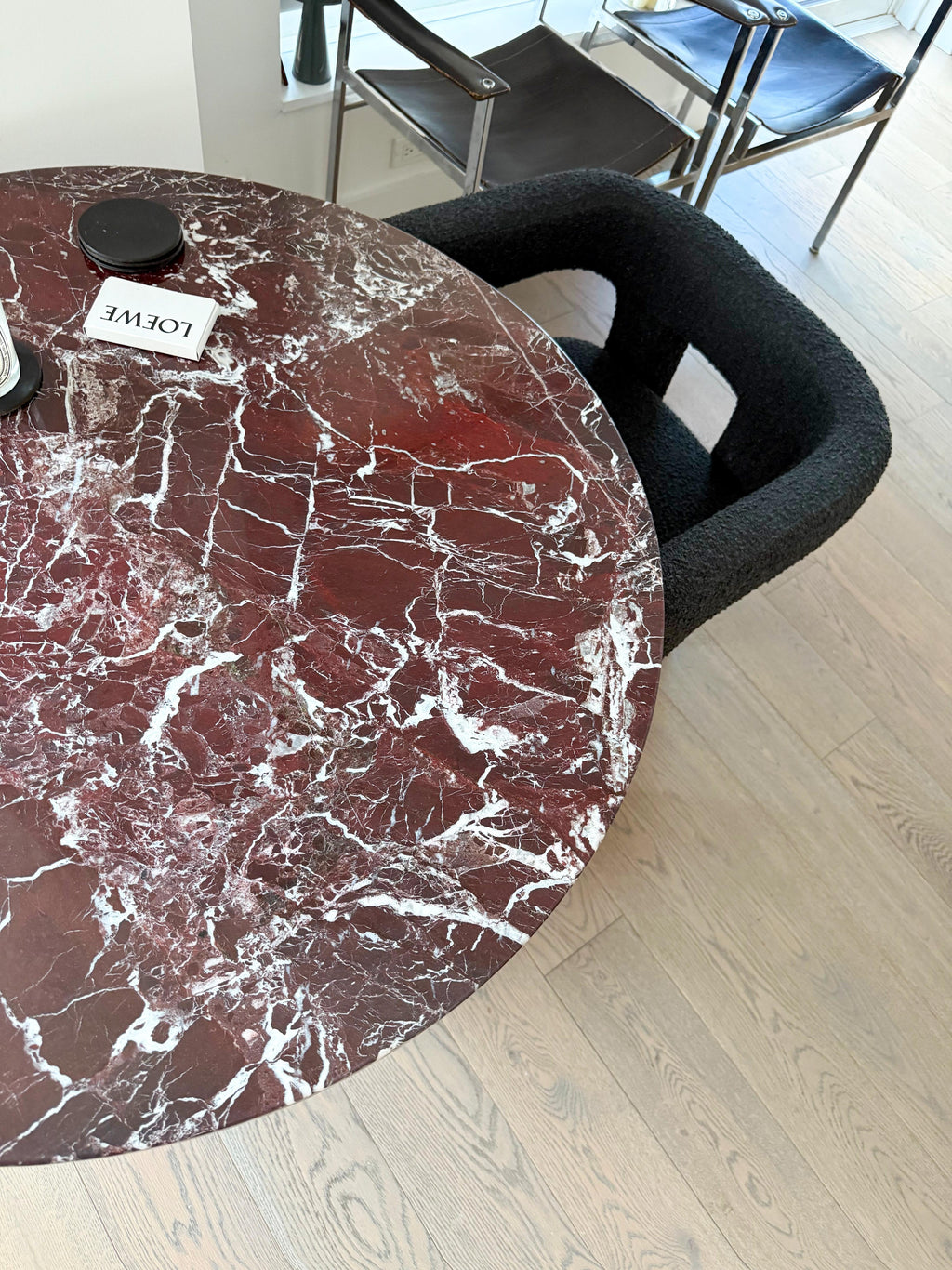 https://a.1stdibscdn.com/round-rosso-levanto-marble-dining-table-red-marble-round-table-for-sale-picture-4/f_91932/f_464536921756474127101/WhatsApp_Image_2025_08_29_at_16_28_28_master.jpeg