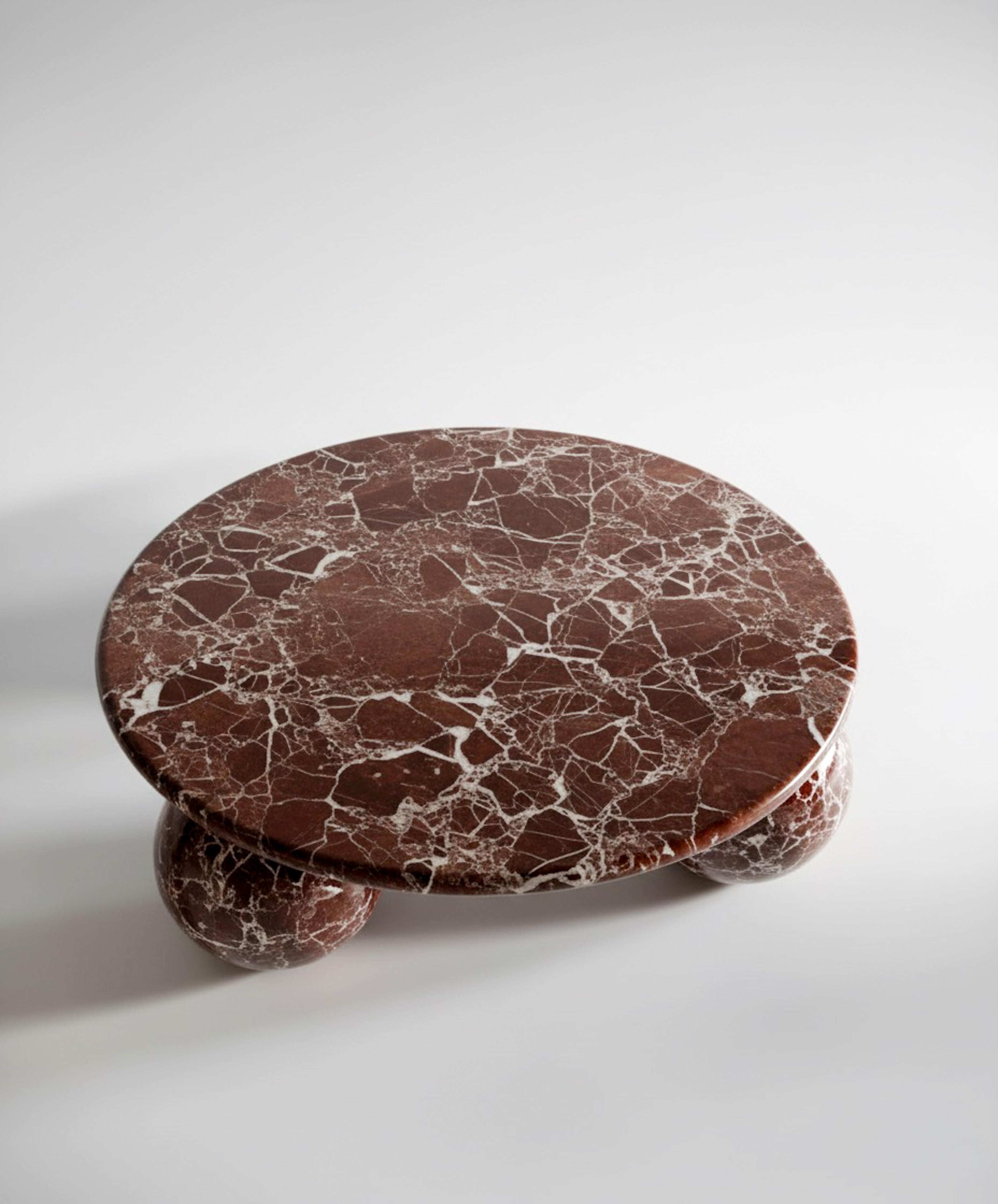 https://a.1stdibscdn.com/round-rosso-levanto-marble-coffee-table-red-marble-center-table-for-sale-picture-4/f_91932/f_464991021756821821399/WhatsApp_Image_2025_09_02_at_16_16_38_master.jpeg