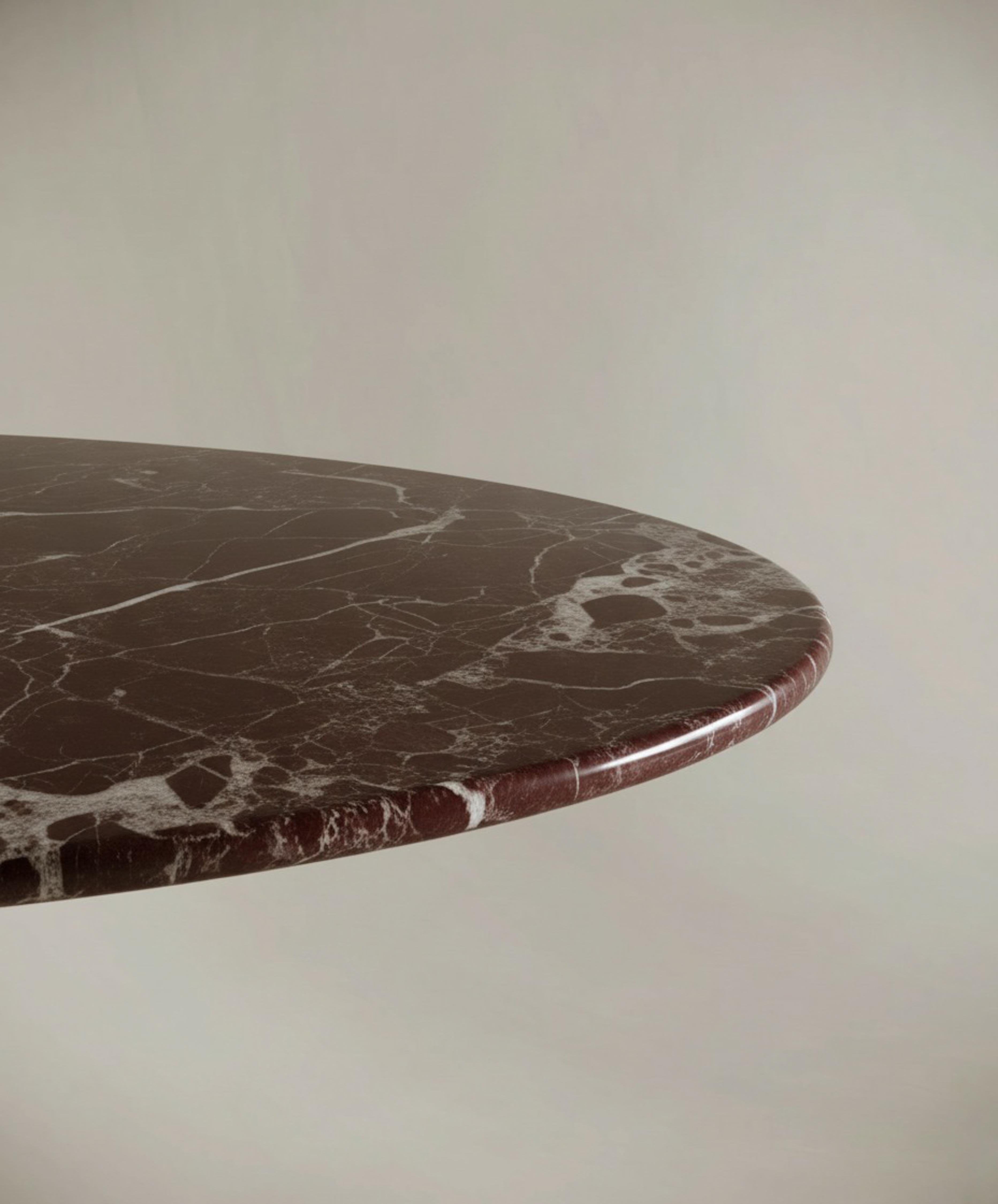 https://a.1stdibscdn.com/round-marble-dining-table-kitchen-red-marbletable-for-sale-picture-4/f_91932/f_480289721765971031299/WhatsApp_Image_2025_09_10_at_10_25_20_1__master.jpeg