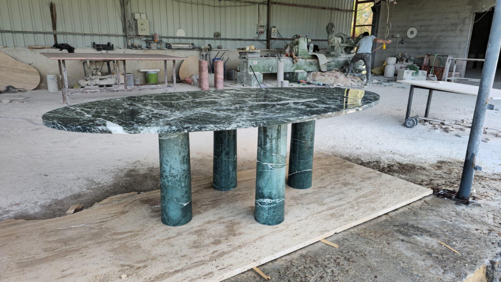 https://a.1stdibscdn.com/large-solid-stone-green-marble-oval-dining-table-with-bellini-style-column-legs-for-sale-picture-11/f_80522/f_324225721758287955916/WhatsApp_Image_2025_09_11_at_09_28_33_master.jpeg