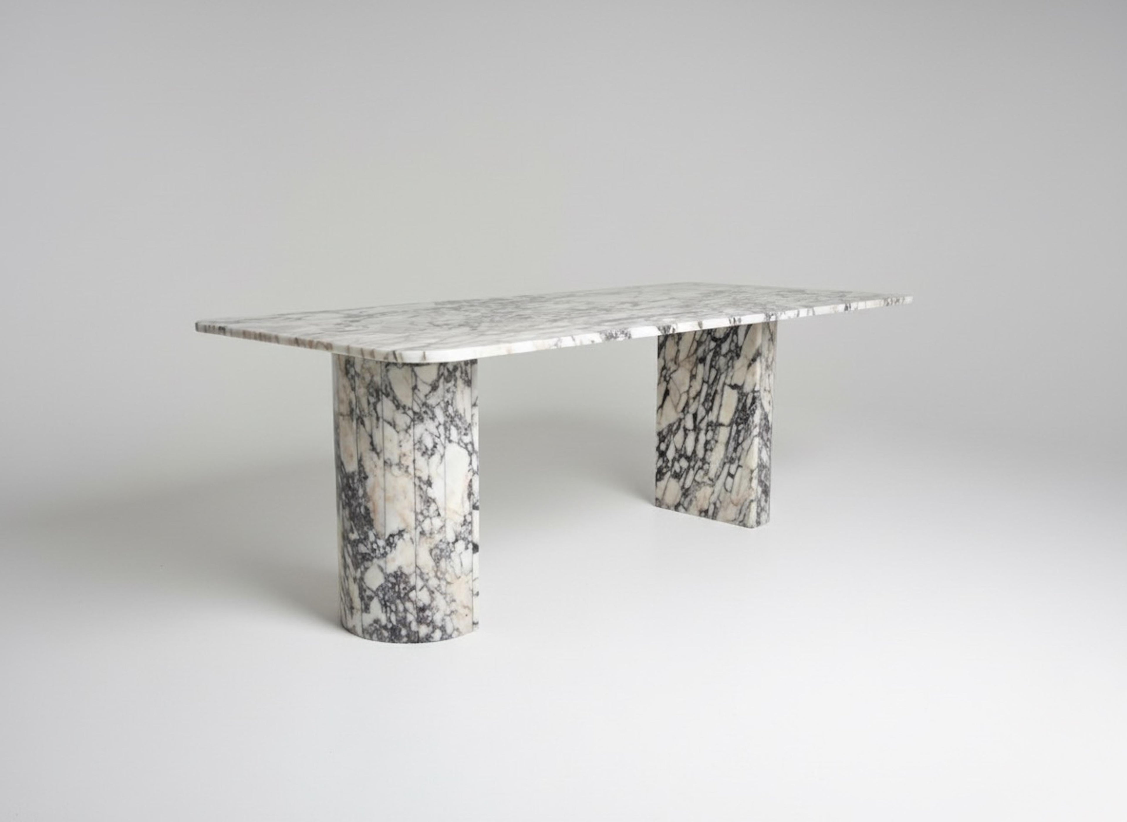 https://a.1stdibscdn.com/calacatta-viola-dining-marble-table-marble-base-table-for-sale-picture-3/f_91932/f_466316821757669684398/WhatsApp_Image_2025_09_12_at_12_17_22_2__master.jpeg
