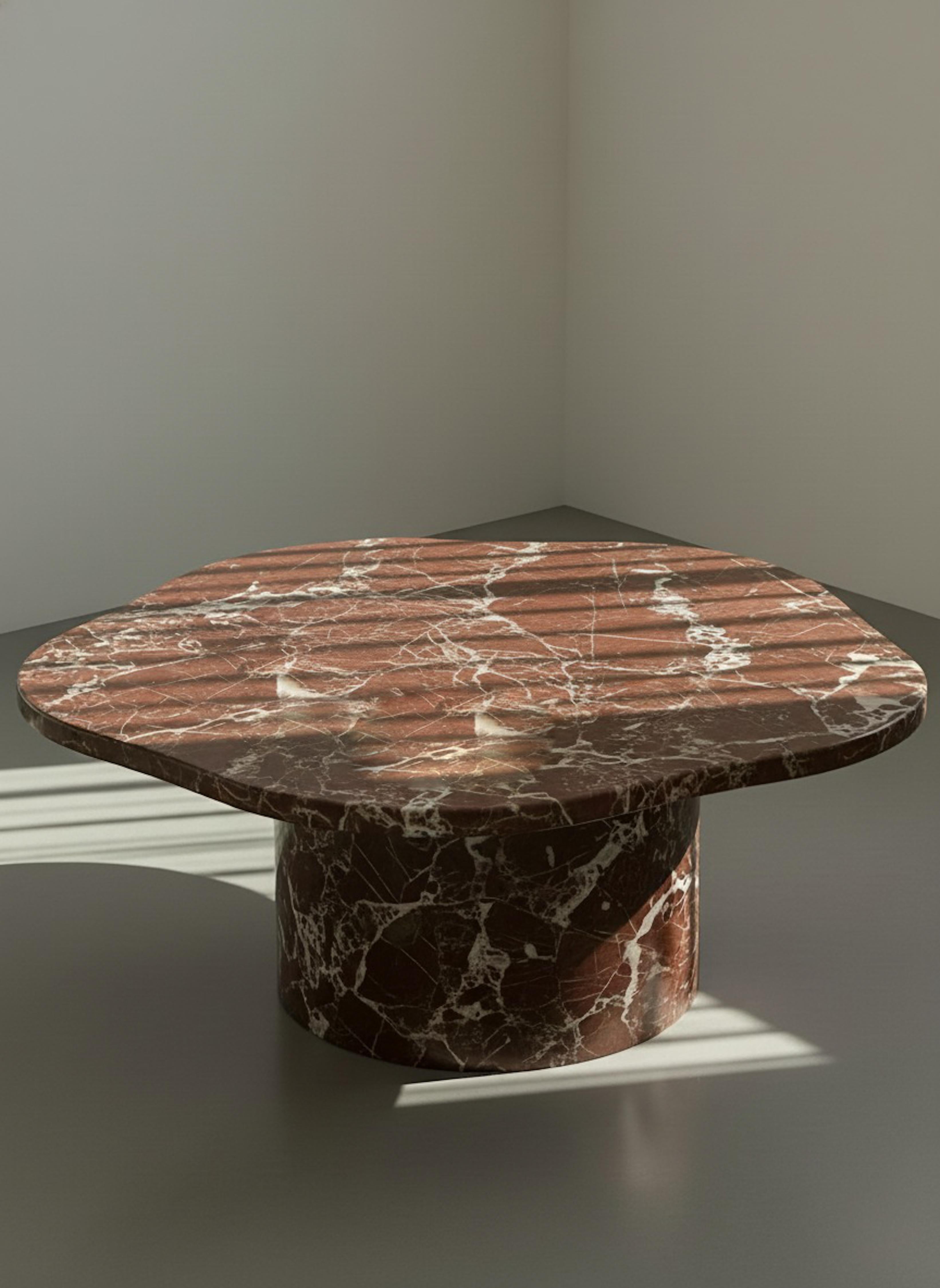 https://a.1stdibscdn.com/sculptural-rosso-levanto-marble-coffee-table-collectible-red-marble-table-for-sale-picture-4/f_91932/f_472454321761654523065/WhatsApp_Image_2025_10_28_at_13_16_15_1__master.jpeg