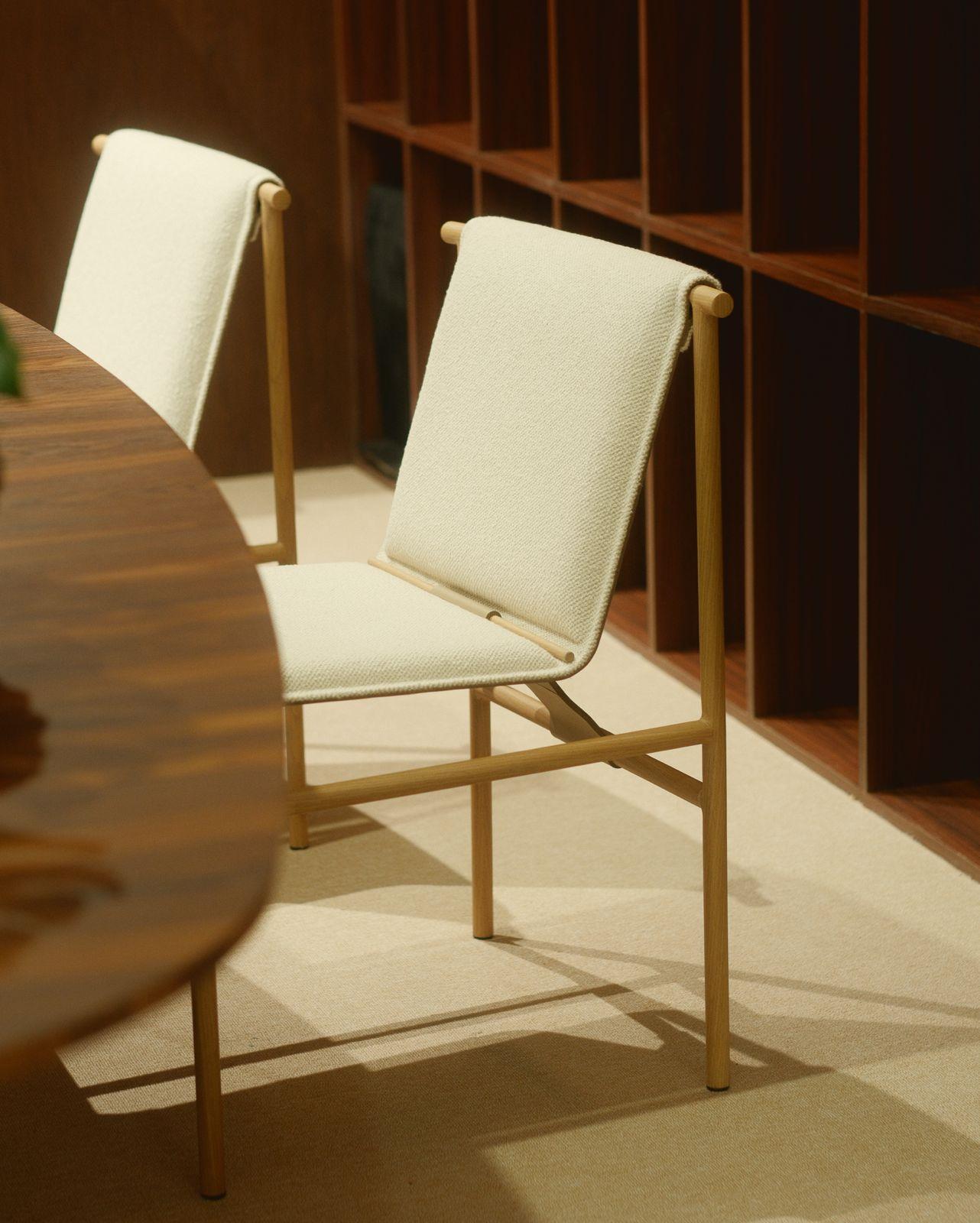 https://a.1stdibscdn.com/tenda-chair-tiago-curioni-stainless-steel-or-wood-and-leather-contemporary-st-for-sale-picture-10/f_31871/f_479076421765276466031/WhatsApp_Image_2025_11_07_at_10_29_39_master.jpeg