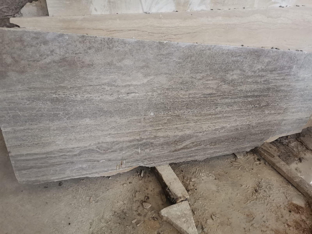 https://a.1stdibscdn.com/ellips-silver-travertine-stone-dining-table-silver-marble-oval-table-for-sale-picture-10/f_91932/f_477193621764163891309/WhatsApp_Image_2025_11_26_at_16_31_19_master.jpeg