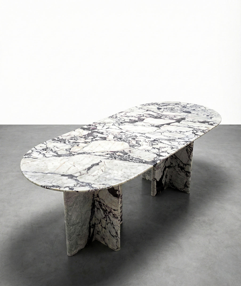https://a.1stdibscdn.com/calacatta-viola-marble-monolith-dining-table-custom-made-white-marble-table-for-sale-picture-4/f_91932/f_479481121765438066676/WhatsApp_Image_2025_12_11_at_09_59_56_1__master.jpeg