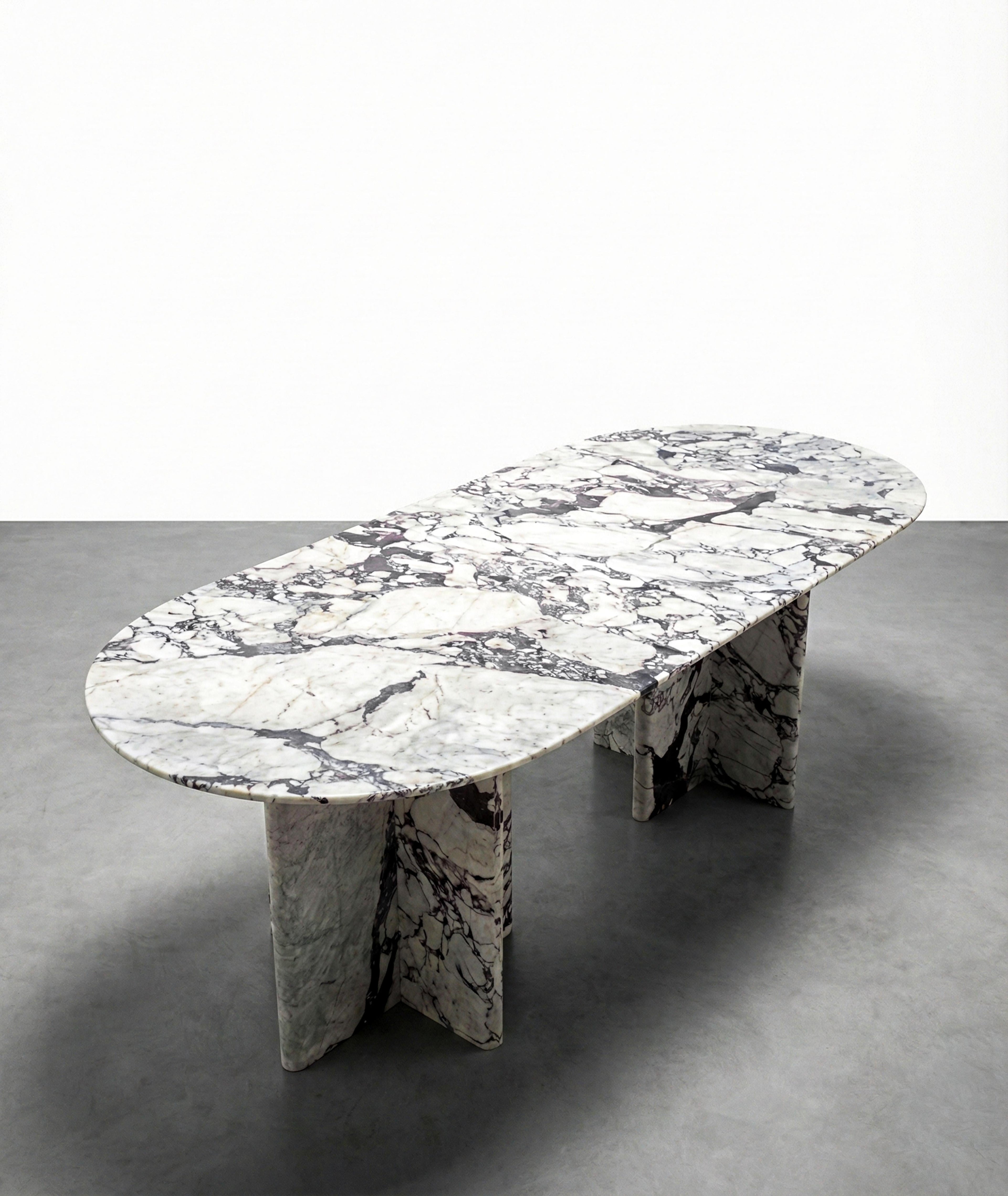 https://a.1stdibscdn.com/calacatta-viola-marble-monolith-dining-table-custom-made-white-marble-table-for-sale-picture-4/f_91932/f_479481121765438066676/WhatsApp_Image_2025_12_11_at_09_59_56_1__master.jpeg