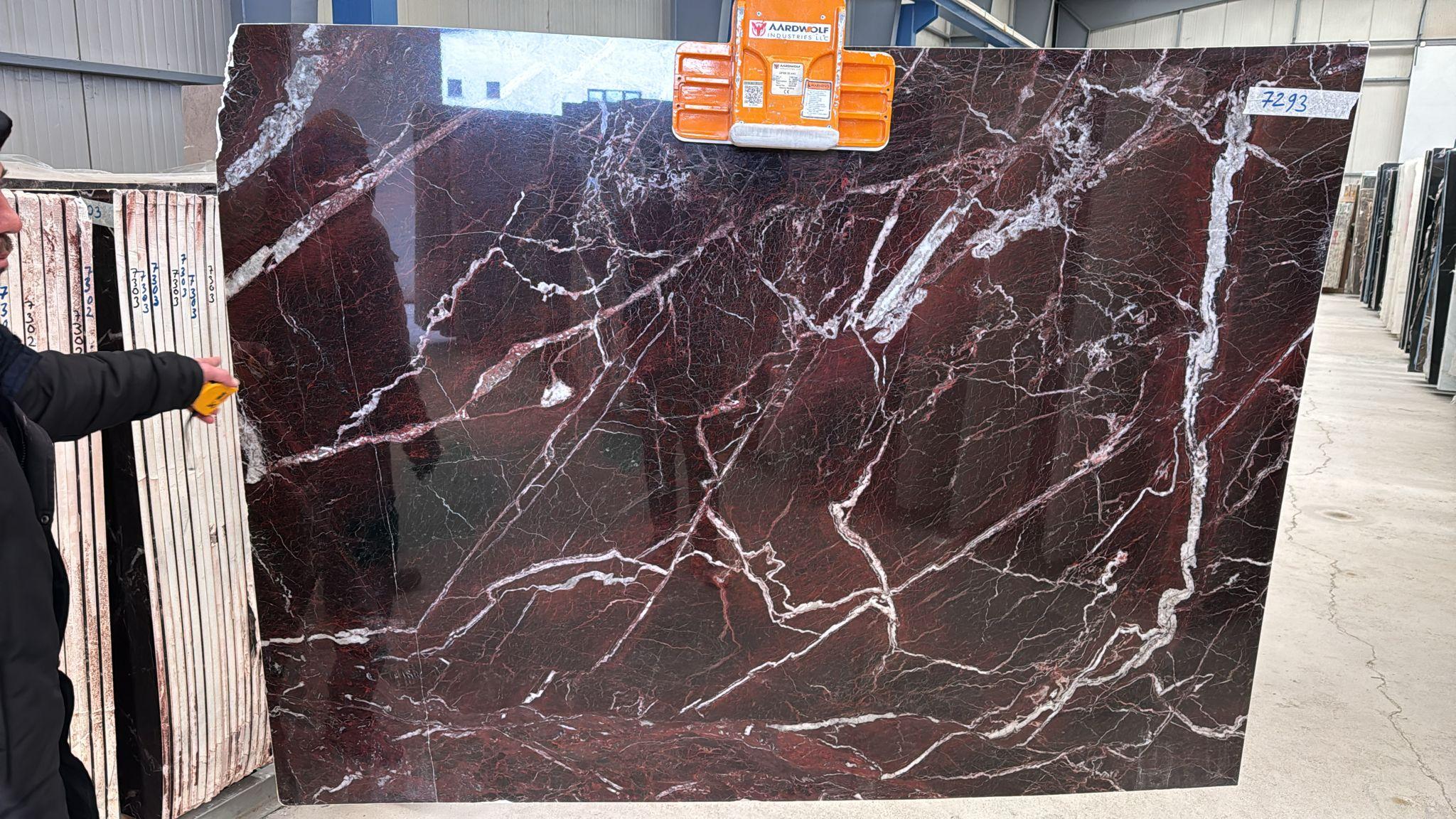 https://a.1stdibscdn.com/rosso-levanto-glass-marble-coffee-table-handmade-coffee-table-for-sale-picture-7/f_91932/f_481411621767183151900/WhatsApp_Image_2025_12_31_at_14_57_38_master.jpeg